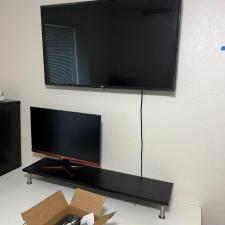 Unveiling-the-Ultimate-TV-Mounting-Experience-with-Doms-TV-Mounting-OKC-in-Norman-Oklahoma 1